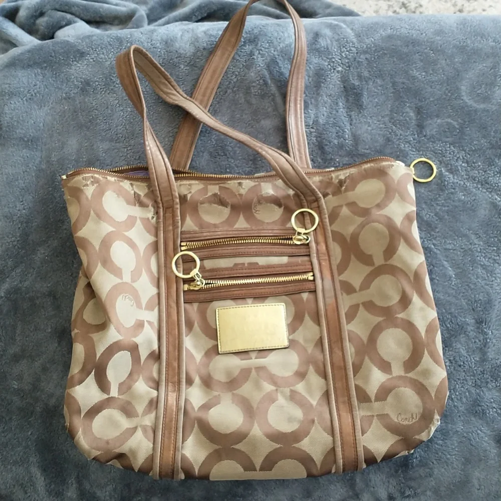 Coach purse - Picture 1 of 4